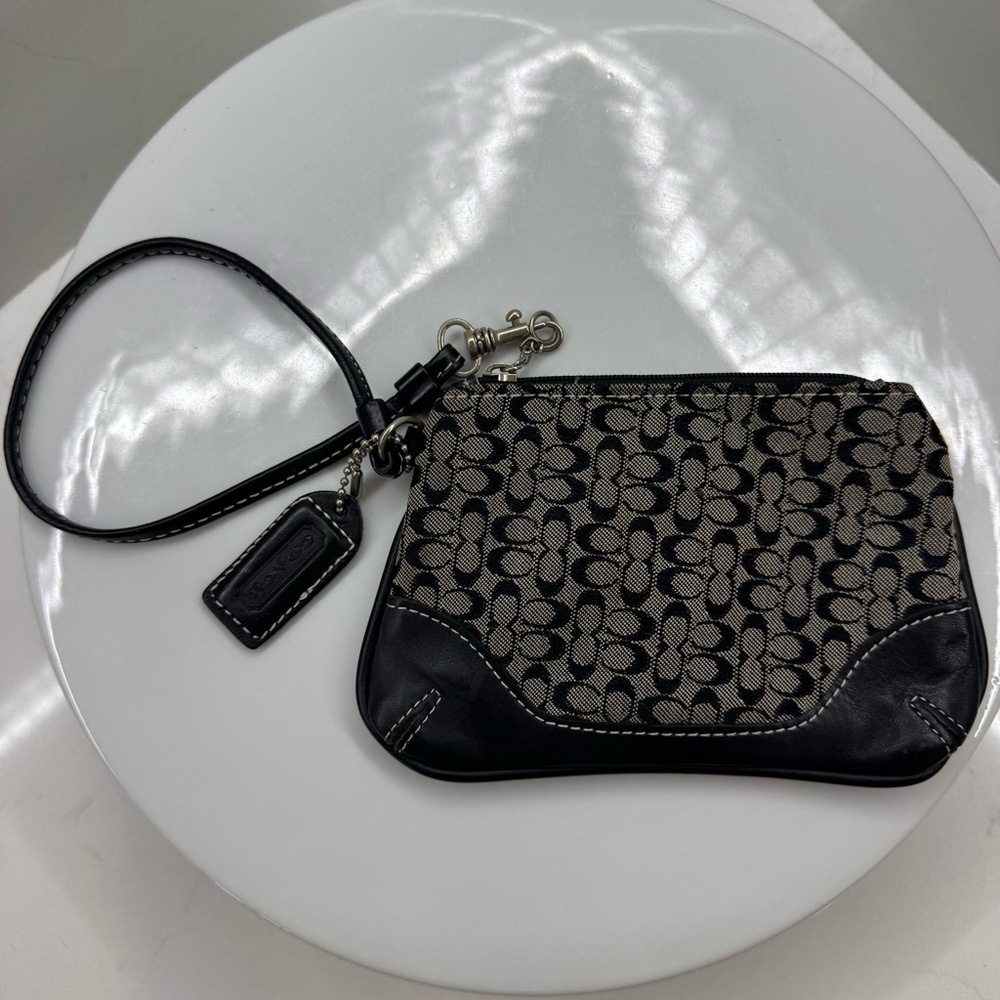 Coach Wristlet, Coin Purse in Black Logo all-over print